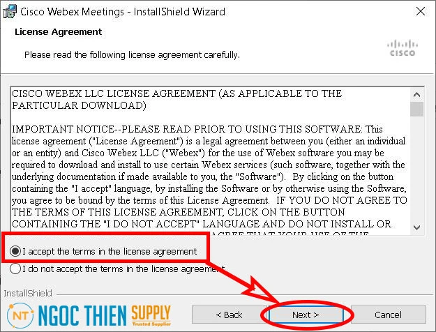 Tích chọn vào dòng I accept the terms in the license agreement sau đó nhấn Next.