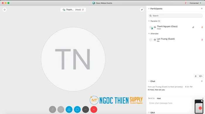 Người tham gia có thể chat với host/panel list/ presenter trong mục Chat, hoặc thực hiện hỏi câu hỏi theo mục Q&A