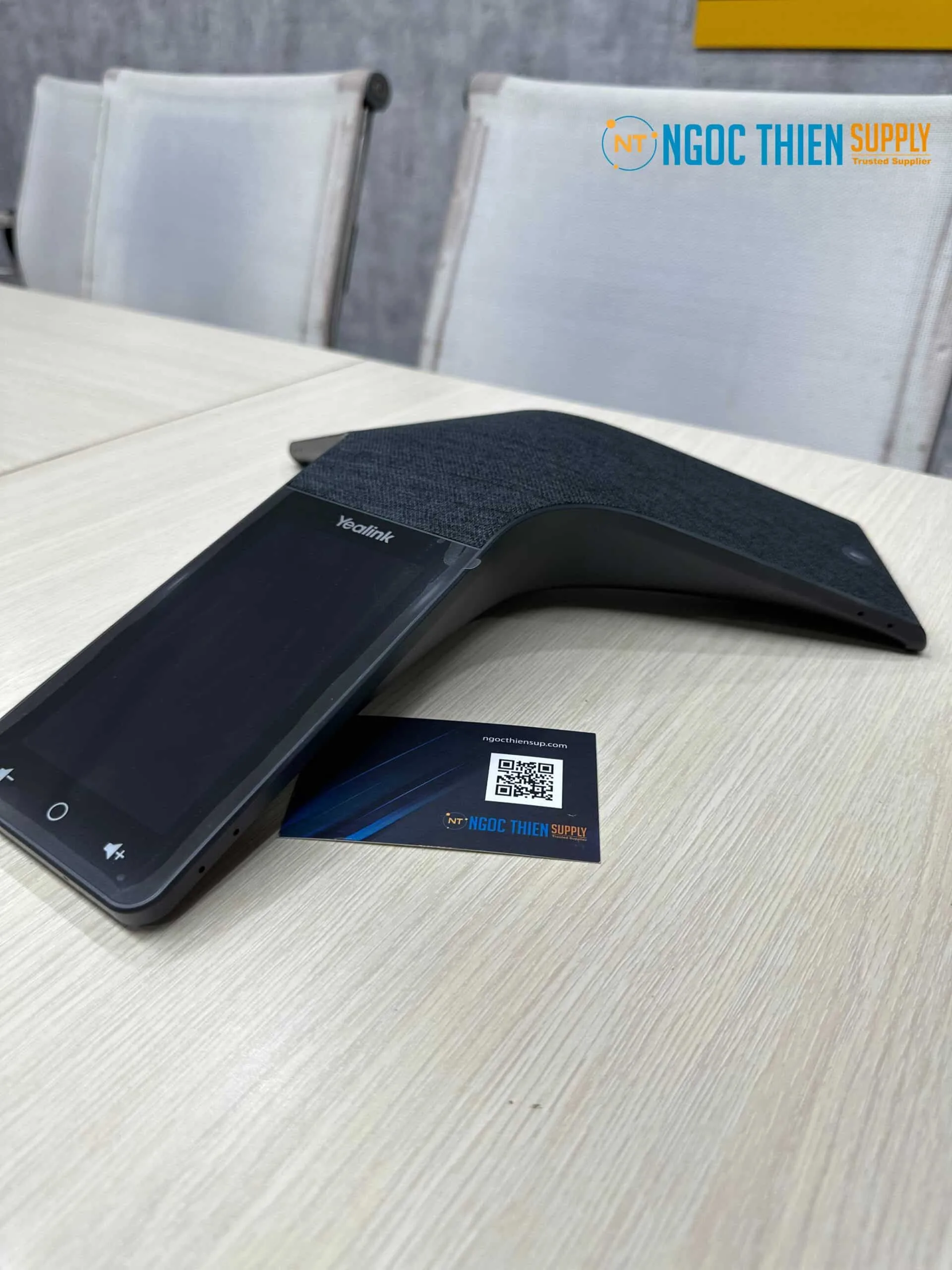 điện thoại cp965 với nhiều tính năng điện thoại