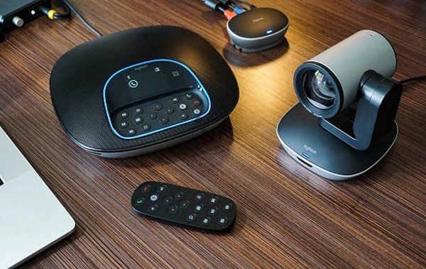 Công dụng và chức năng của Logitech Group