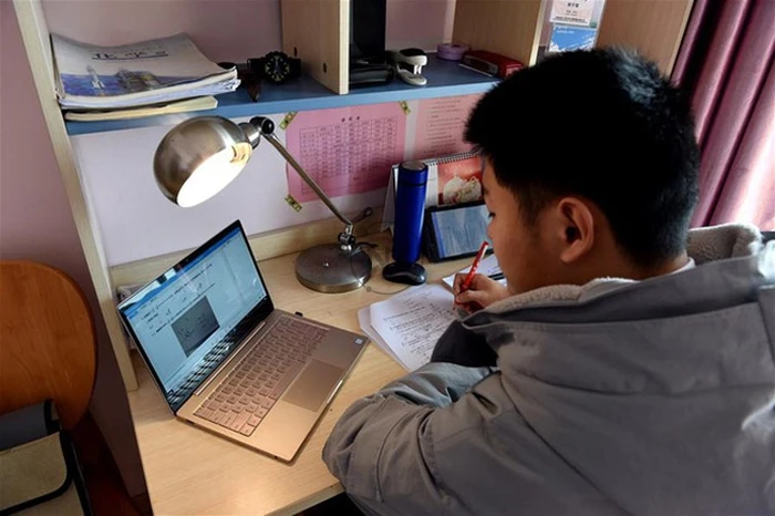 Dạy học trực tuyến thời COVID