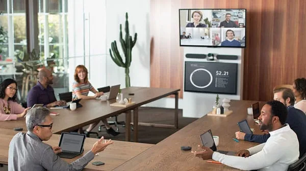 họp trực tuyến với thiết bị Logitech