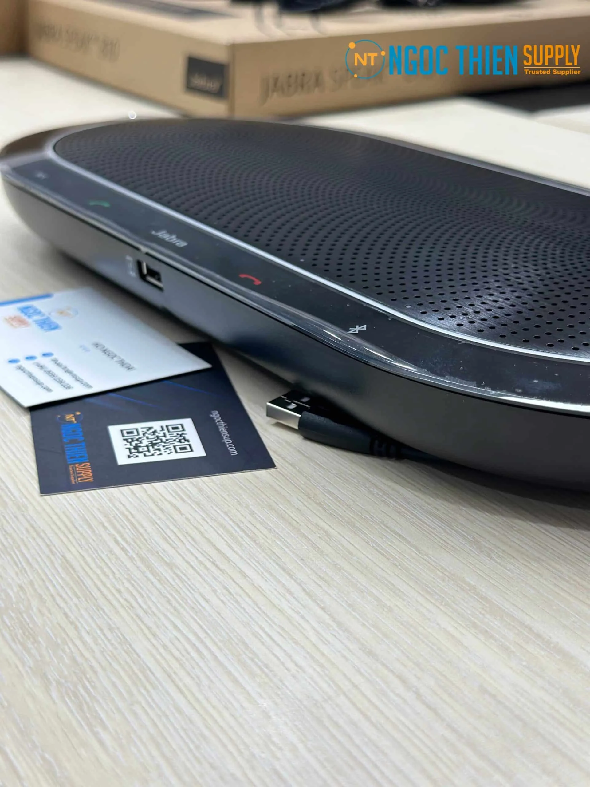 loa họp jabra speak 810 uc hỗ trợ các cuộc họp từ xa