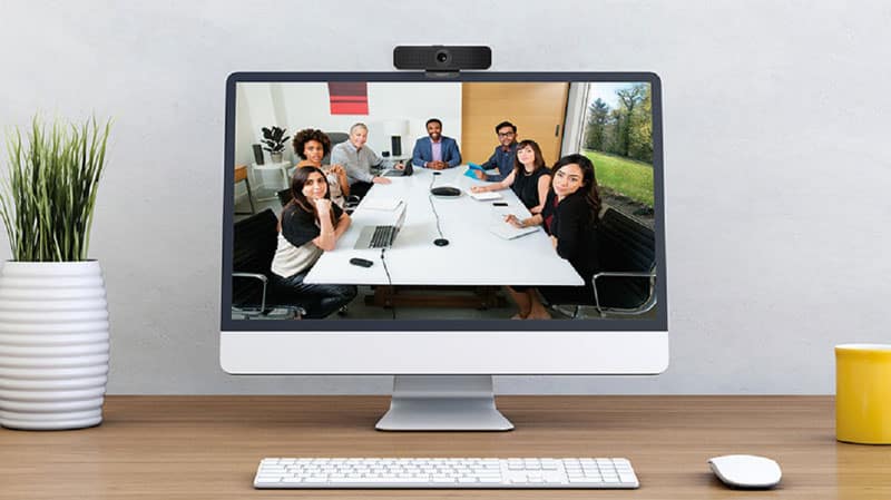 Cách sử dụng webcam Logitech để học và họp trực tuyến