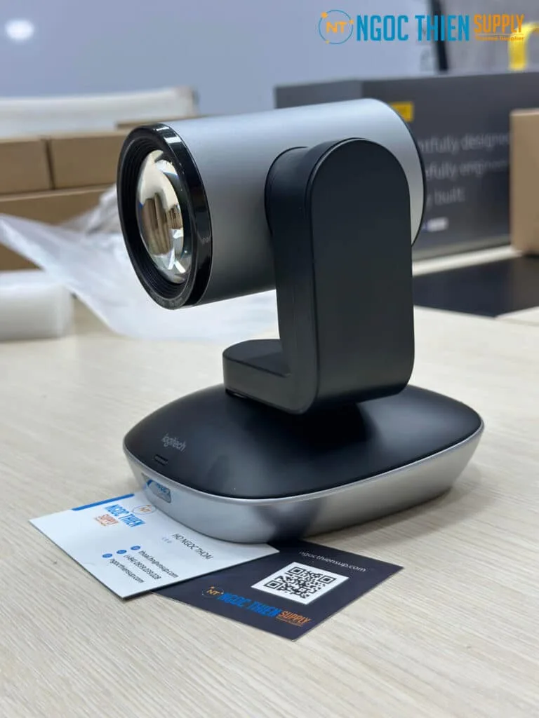 Webcam Logitech PTZ Pro 2-03