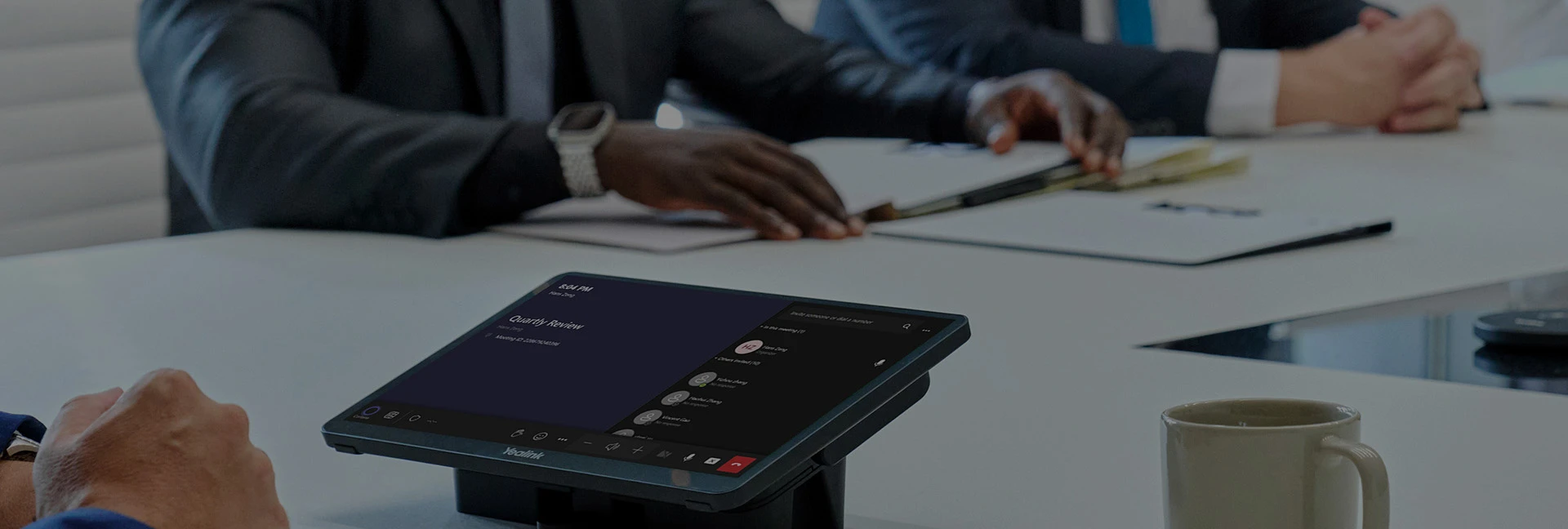bảng điều khiển cảm ứng yealink mtouch plus là gì