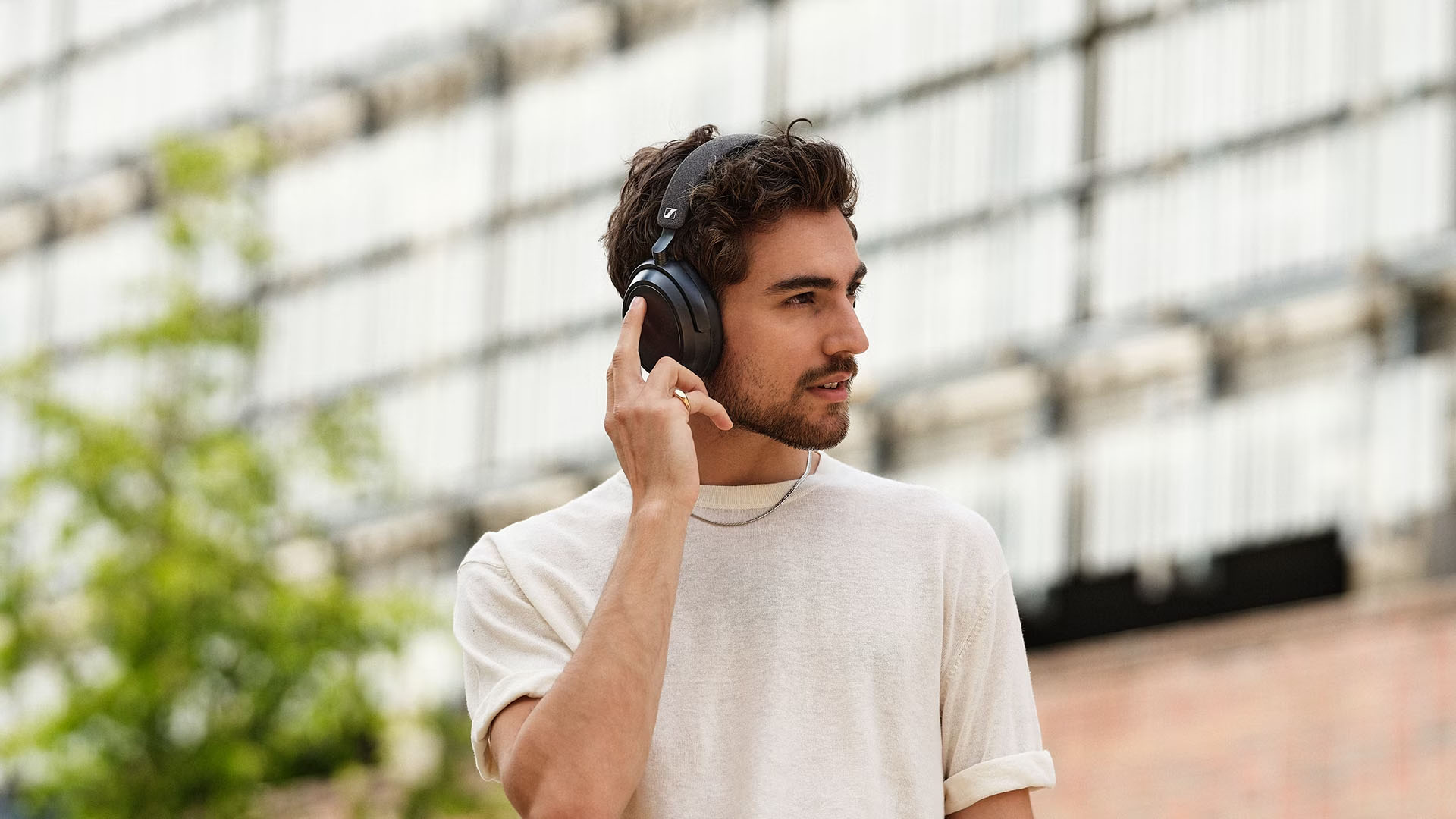 về thương hiệu sennheiser 