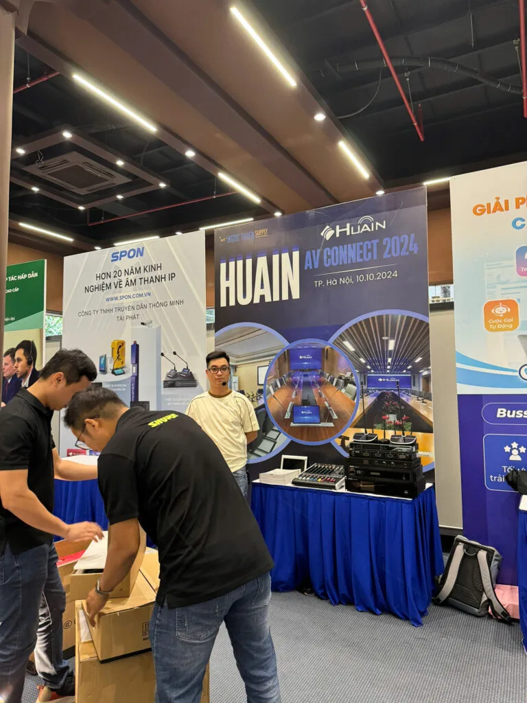 đại diện ngọc thiên test trước âm thanh chương trình diễn ra