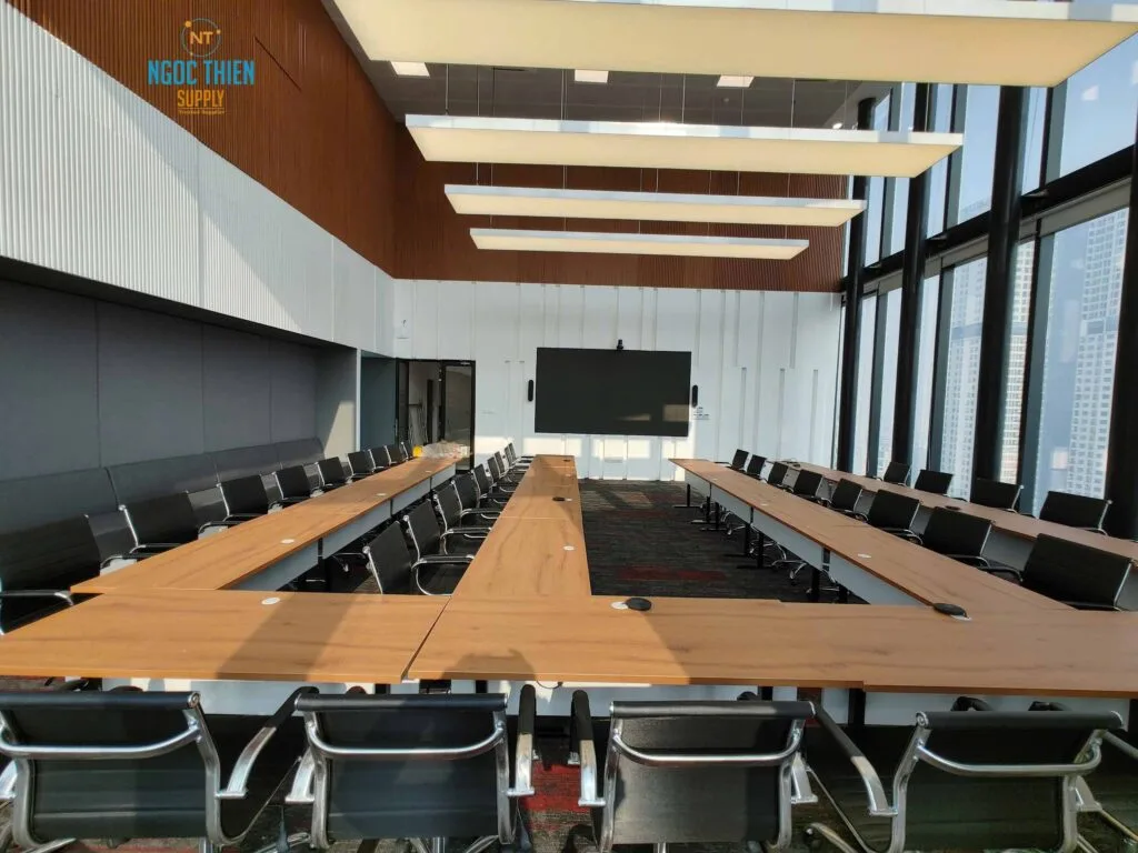 ngọc thiên lắp đặt rally plus cho phòng họp lớn công ty cổ phần rikkeisoft