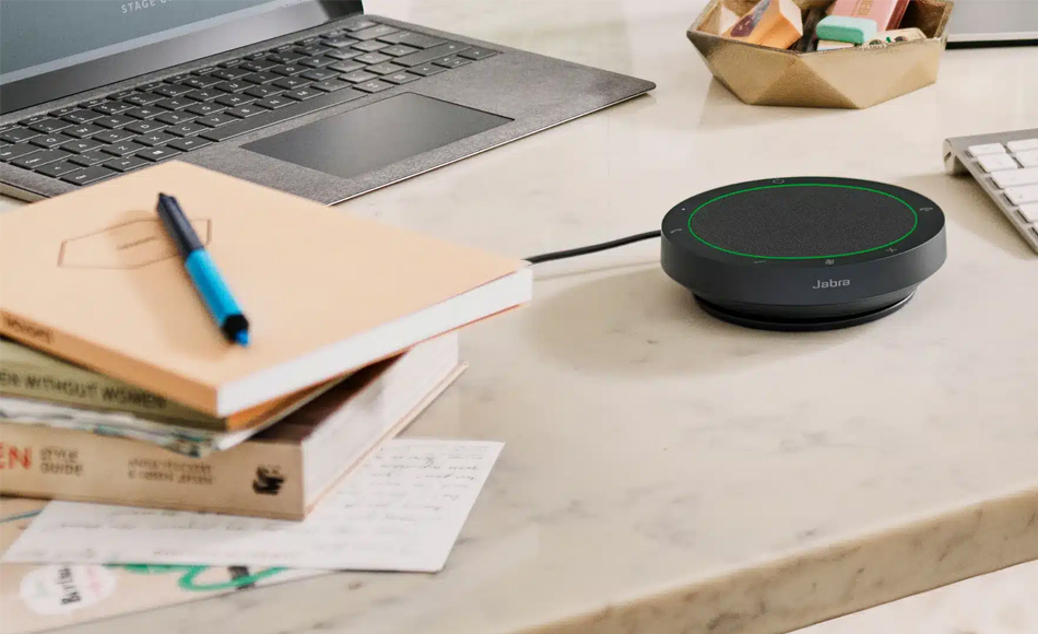 Jabra Speak2 40 là loa ngoài hoàn hảo cho những ai muốn có một chiếc loa ngoài chắc chắn và giá cả phải chăng