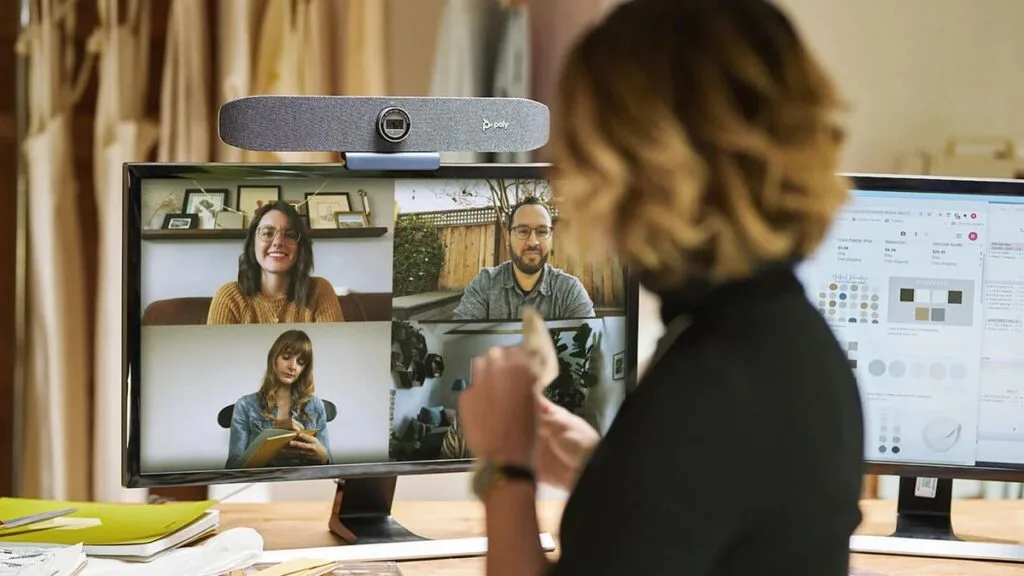 Webcam hàng đầu cho công việc kết hợp: poly studio p15