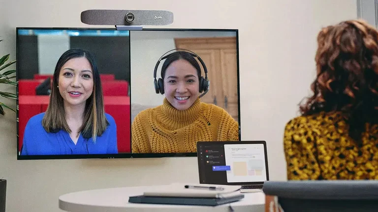 camera hội nghị truyền hình đáng mua poly studio p15