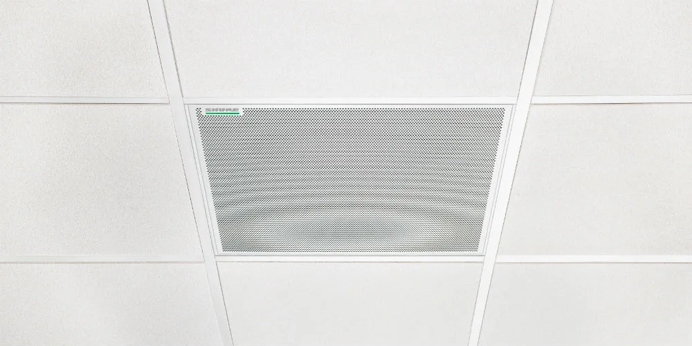 Micro gắn trần là thiết bị thu âm thanh treo được lắp ngang bằng hoặc bên dưới tấm trần nhà