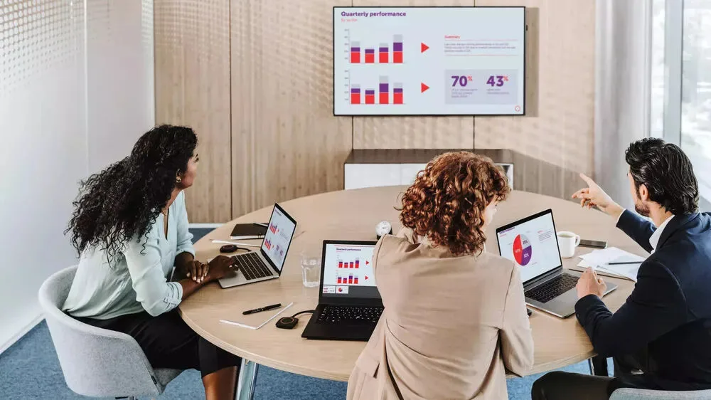 Barco ClickShare C Series hỗ trợ chia sẻ màn hình không dây mà không cần cáp HDMI