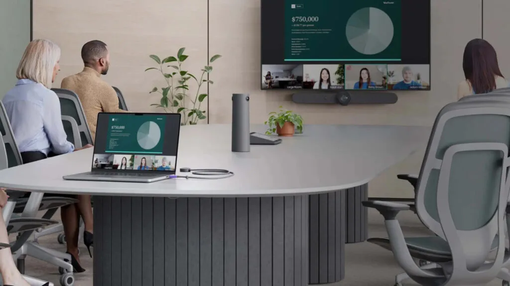 Logitech Extend tăng phạm vi tiếp cận của Logitech Swytch