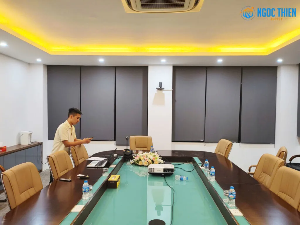 ngọc thiên lắp đặt và chạy demo thiết bị hội nghị cho công ty tnhh thương mại dược phẩm đông á tại hồ chí minh