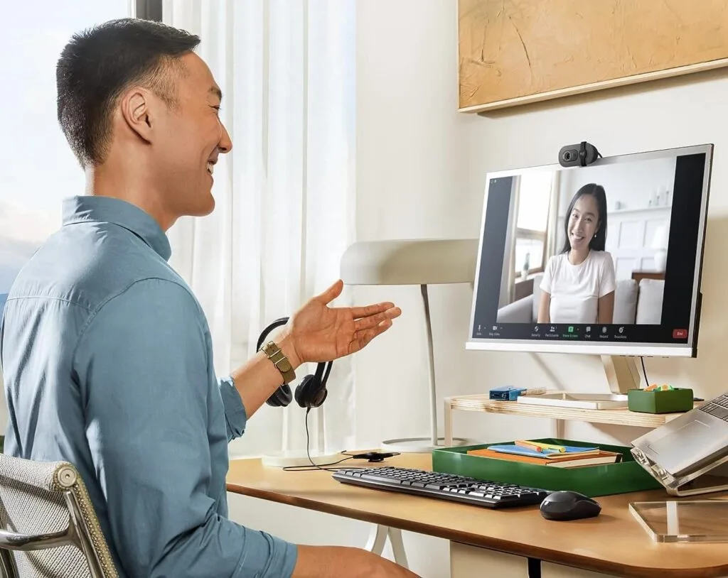 vì sao nên lựa chọn webcam giá rẻ tốt nhất để làm việc tại nhà