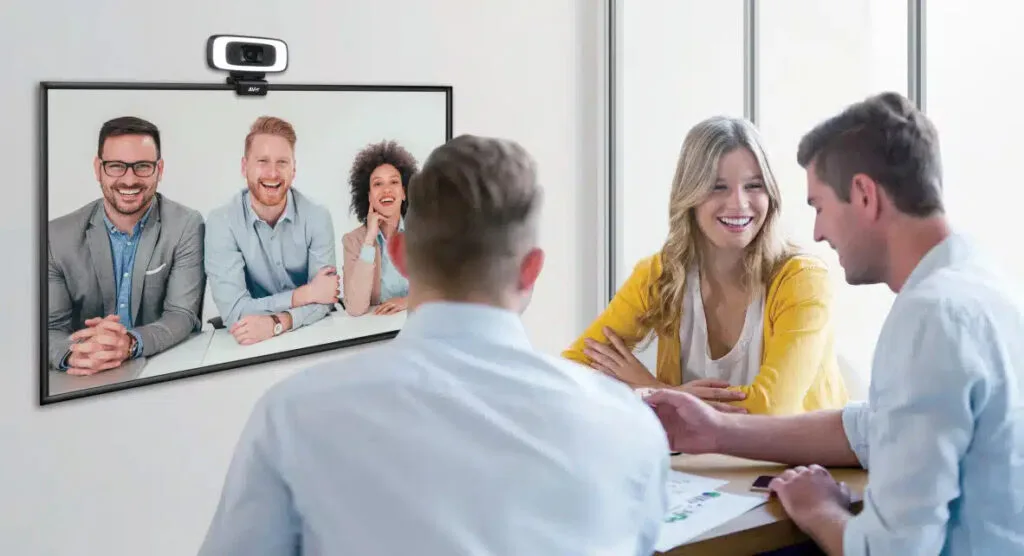 thiết bị họp trực tuyến AVer CAM130