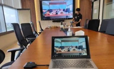 astros và lựa chọn dành cho phòng họp vừa