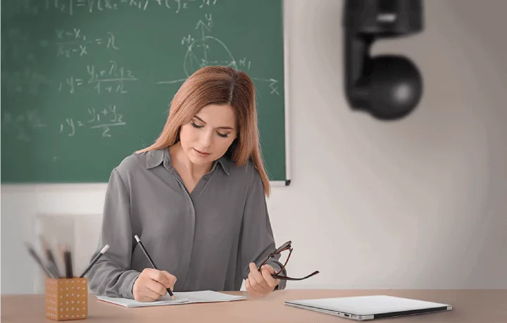 AVer DL10 tự động chuyển sang chế độ Sleep trong 10 giây và ngắt toàn bộ tính năng